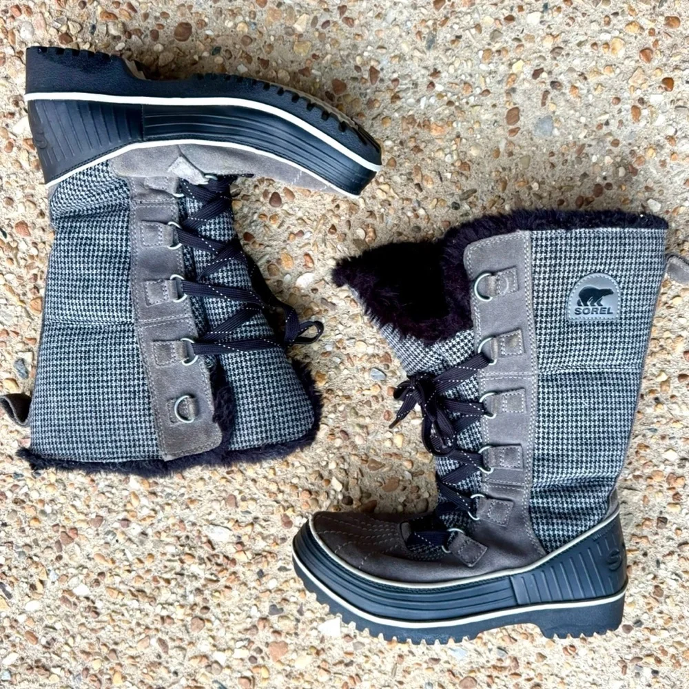 Sorel Joan of Arctic Houndstooth Waterproof Boots Size 7